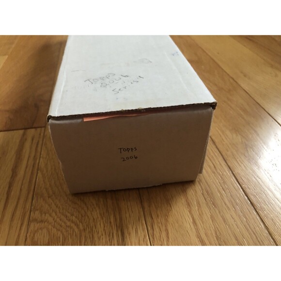 Topps 2006 MLB Baseball Cards Box Over 650 Cards plus bonus cards - Picture 1 of 3
